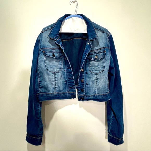 Parasuco Jackets & Blazers - PARASUCO Distressed Cropped Denim Jacket in Women's Size Large